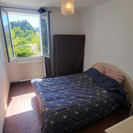 Bel Appartement Vinassan Exterior photo